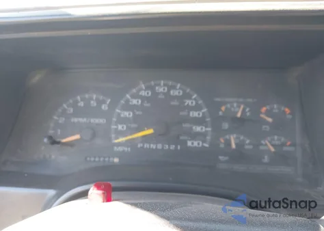 1999 Chevrolet C1500 Ls из США, поврежденный, VIN 1GCEC19R9XR121541